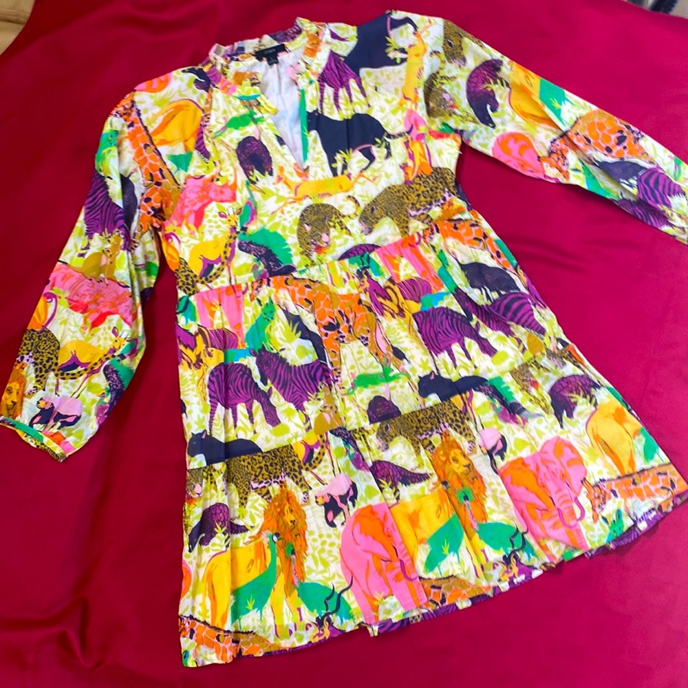 JCrew casual dress with pockets.  Loose fit. Dry Cleaned ready to wear. Large